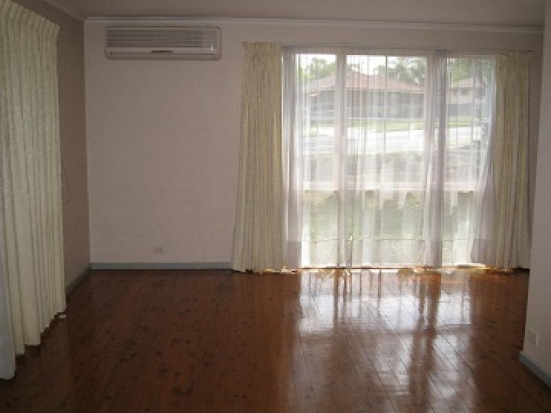 271 Madagascar Drive, Kings Park NSW 2148