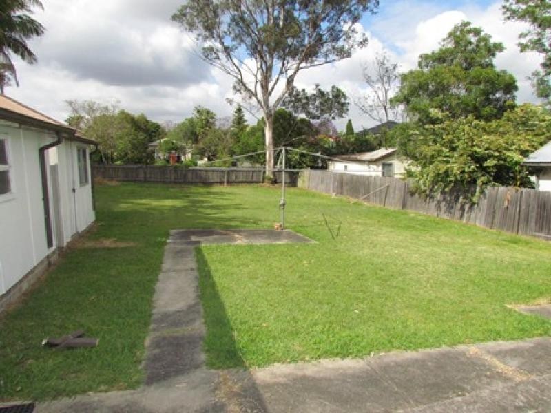 12 Second Avenue, Toongabbie NSW 2146