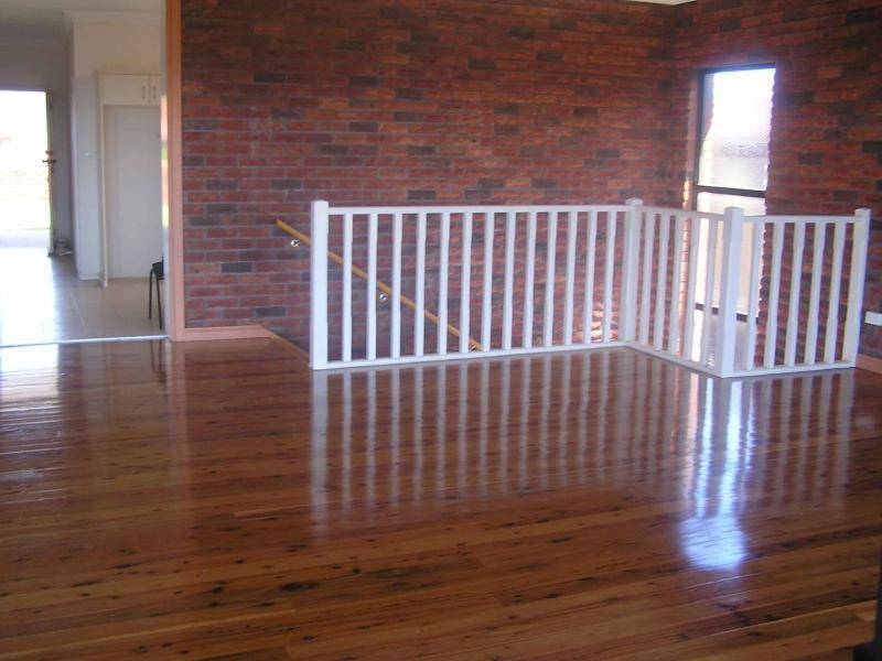 255 FLAGSTAFF ROAD, Lake Heights NSW 2502