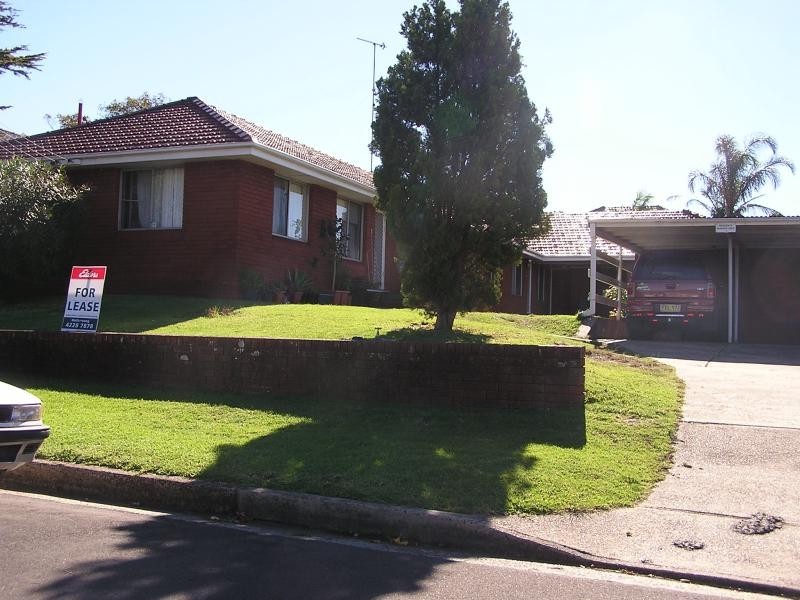 3/10 Pine Crescent, Coniston NSW 2500