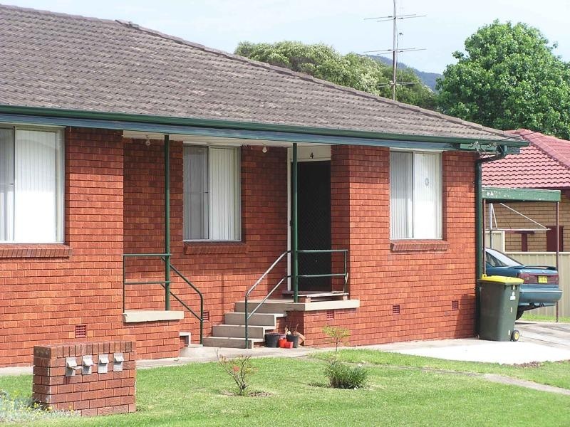 2/10 Daphne Street, Corrimal NSW 2518