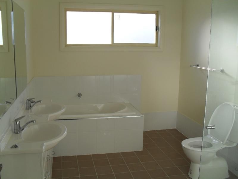 Lake Illawarra NSW 2528