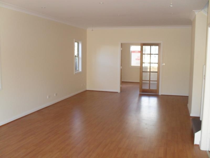 1/86 Pur Pur Avenue, Lake Illawarra NSW 2528