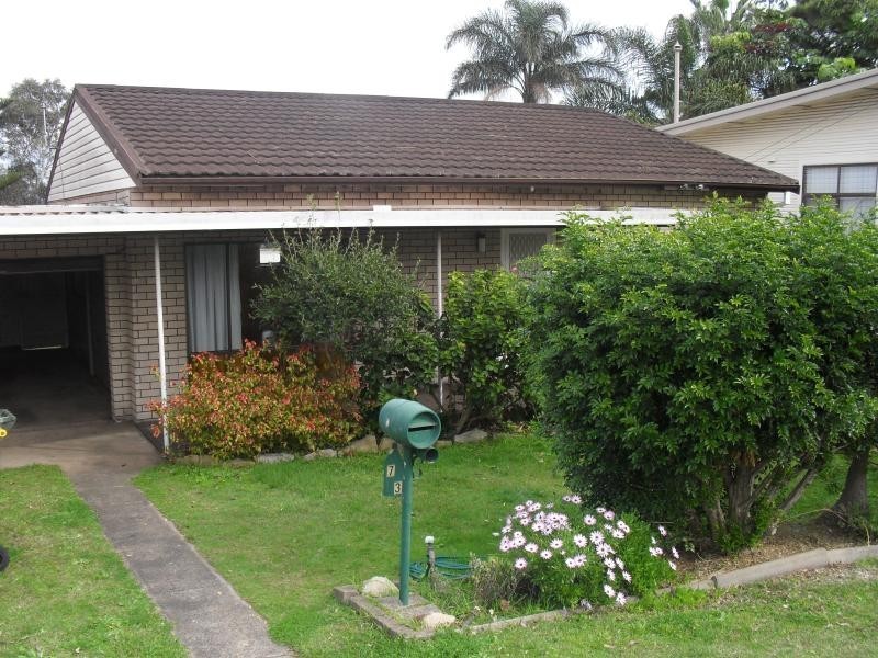 73 NORTHCLIFFE DRIVE, Lake Heights NSW 2502