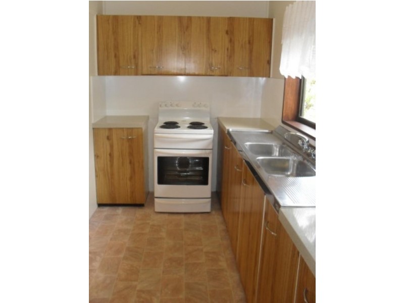 73 NORTHCLIFFE DRIVE, Lake Heights NSW 2502