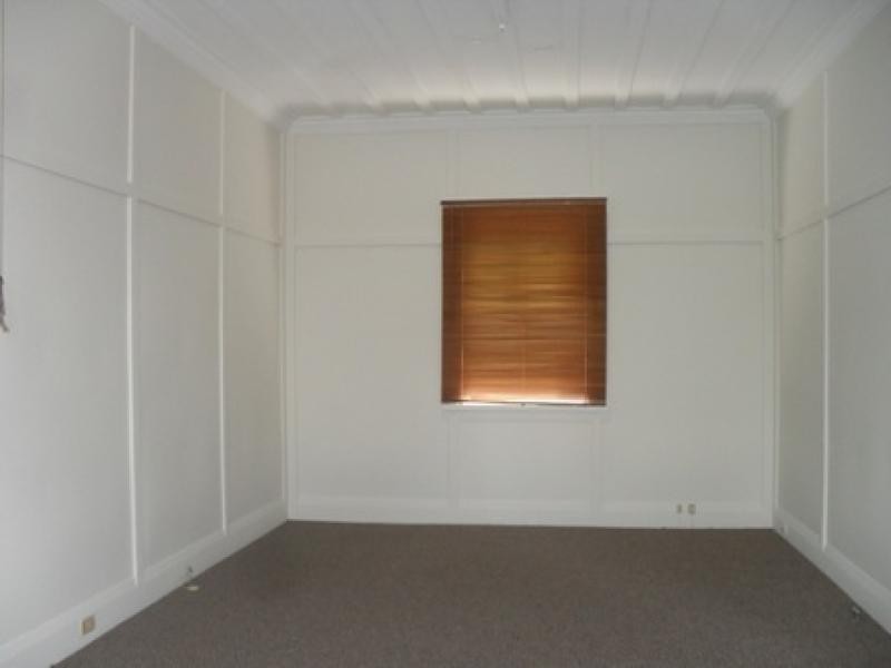 56 Bridge Street, Coniston NSW 2500