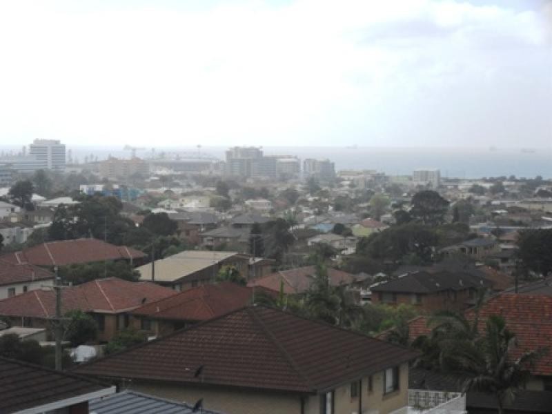 Unit 1/21 KELVIN ROAD, Coniston NSW 2500