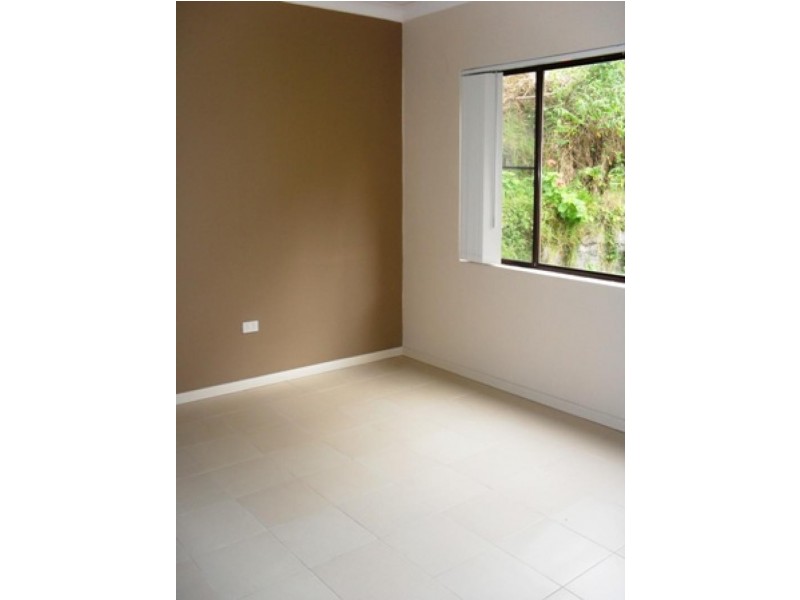 Unit 1/21 KELVIN ROAD, Coniston NSW 2500