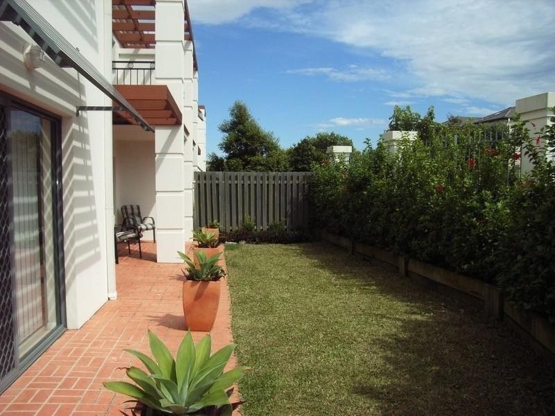 Apartment 5/4/19 Pacific Parade, Yamba NSW 2464
