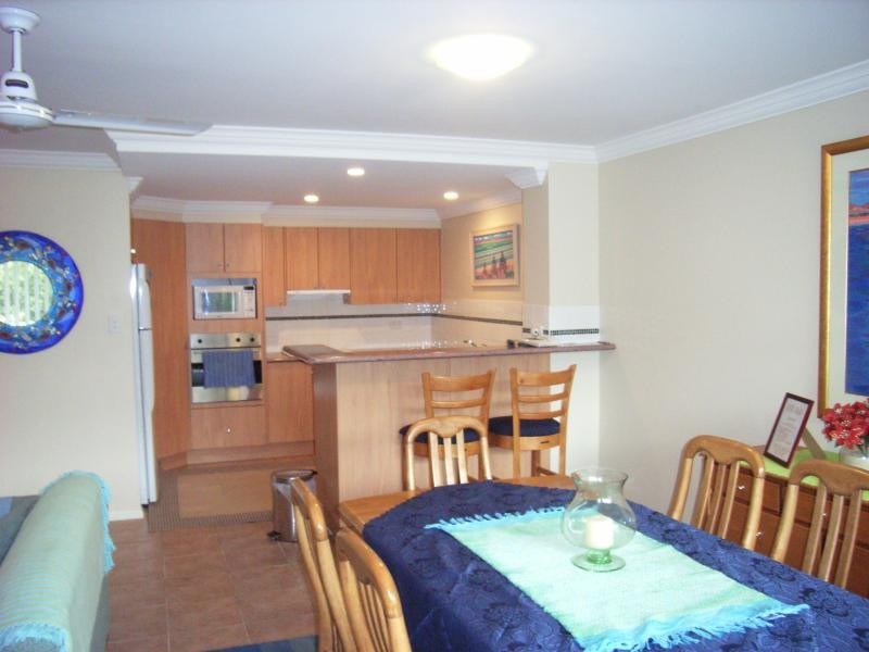 Apartment 5/4/19 Pacific Parade, Yamba NSW 2464
