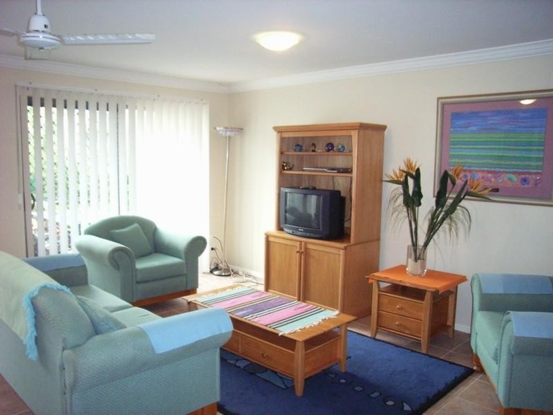 Apartment 5/4/19 Pacific Parade, Yamba NSW 2464