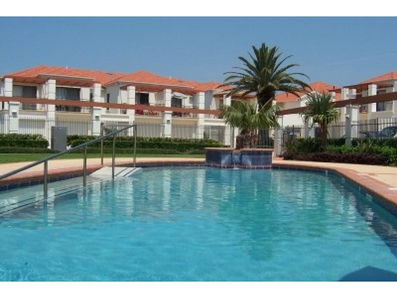 Apartment 5/4/19 Pacific Parade, Yamba NSW 2464