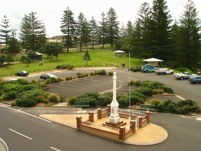2 Queen Street, Yamba NSW 2464