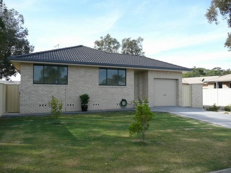 Unit 1/5 Park Ave, Yamba NSW 2464