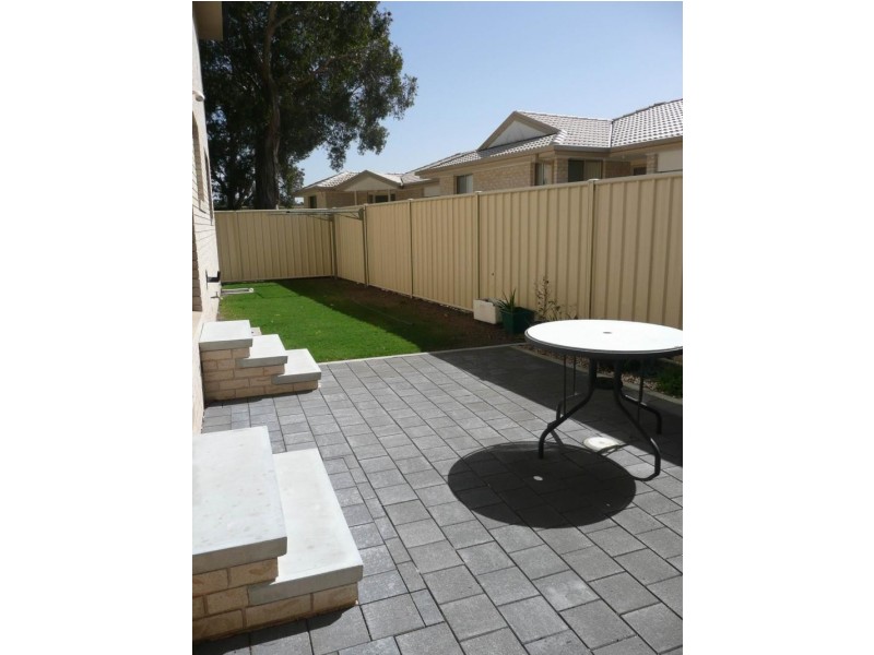 Apartment 2/5 Park Ave, Yamba NSW 2464
