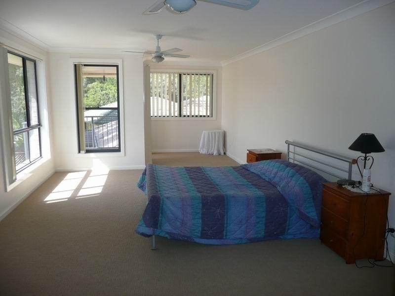 Apartment 2/5 Park Ave, Yamba NSW 2464
