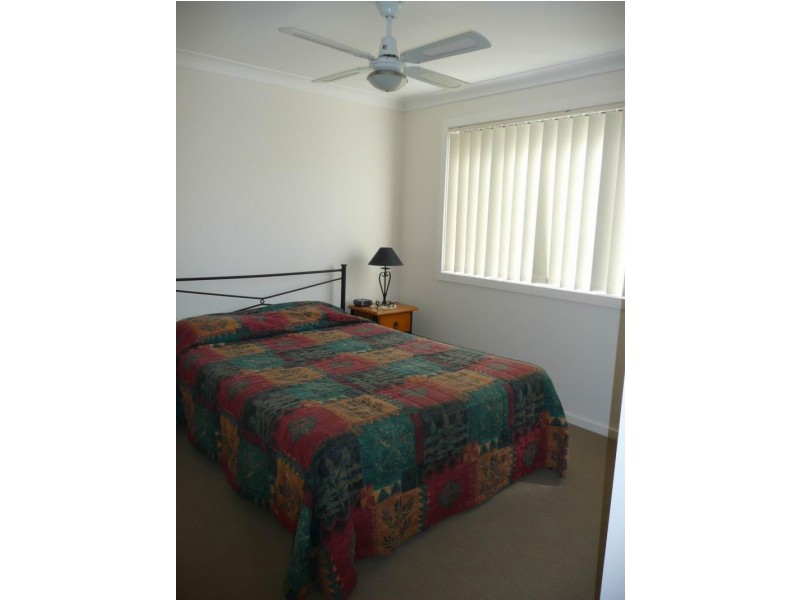 Apartment 2/5 Park Ave, Yamba NSW 2464