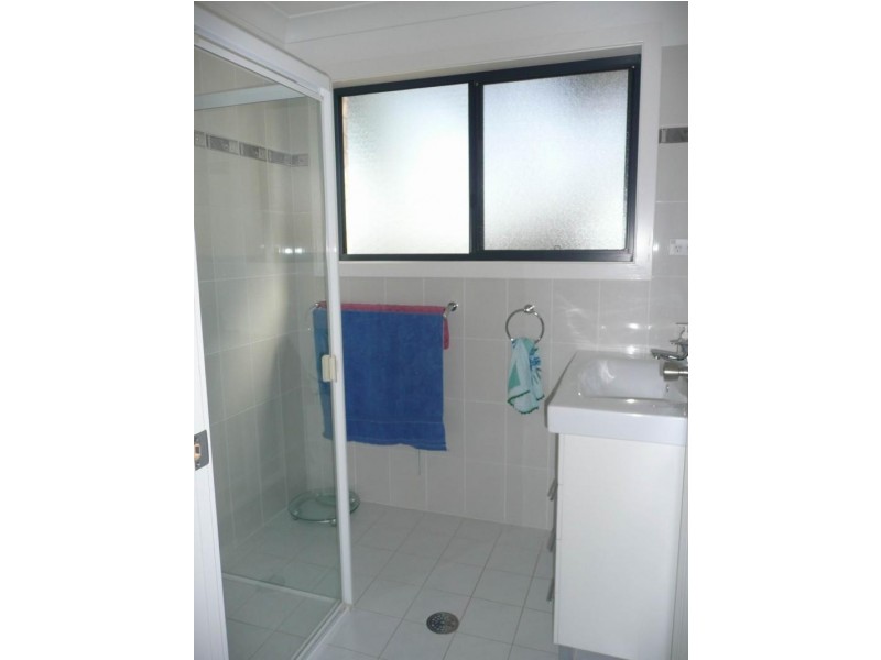 Apartment 2/5 Park Ave, Yamba NSW 2464