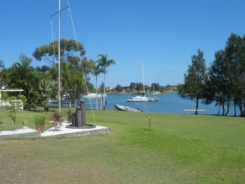 18 Westringia Place, Yamba NSW 2464