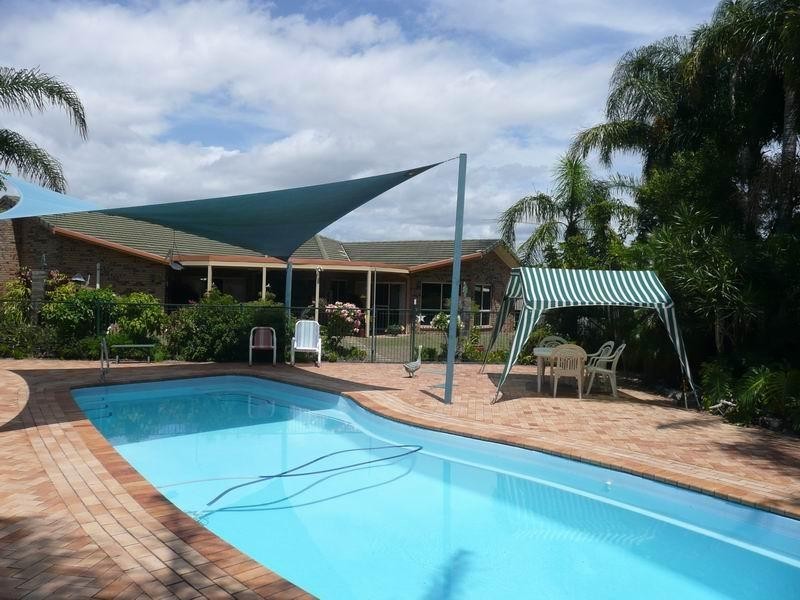 22 Admiralty Court, Yamba NSW 2464
