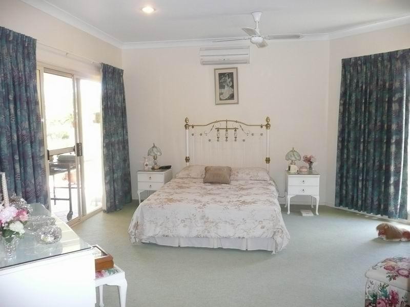 22 Admiralty Court, Yamba NSW 2464