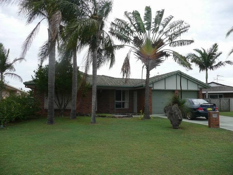 7 Admiralty Court, Yamba NSW 2464