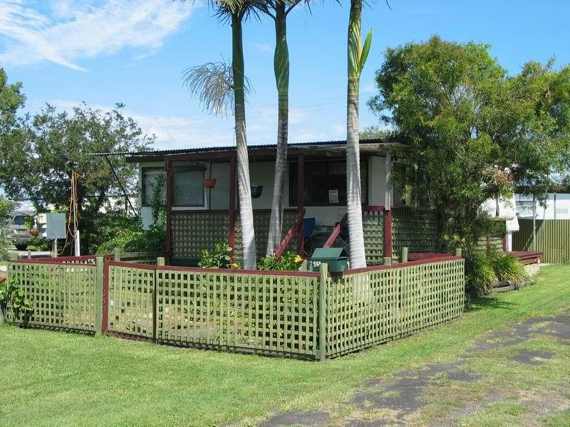 45 Fishing Haven Caravan Park, Palmers Island NSW 2463