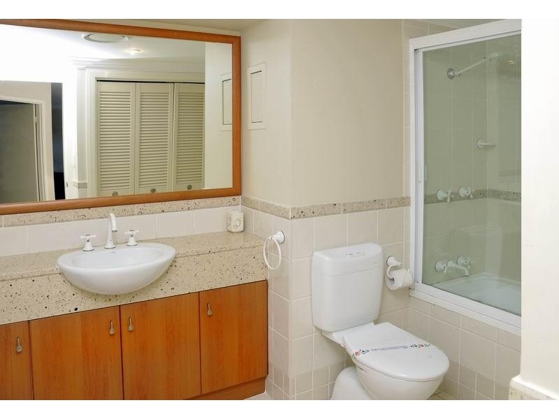 Apartment 2-11 /18-20 Pacific Parade, Yamba NSW 2464