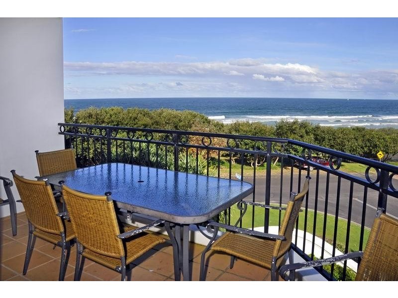 Apartment 2-11 /18-20 Pacific Parade, Yamba NSW 2464