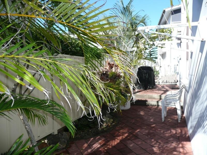 Apartment 5/7 Pacific Parade, Yamba NSW 2464