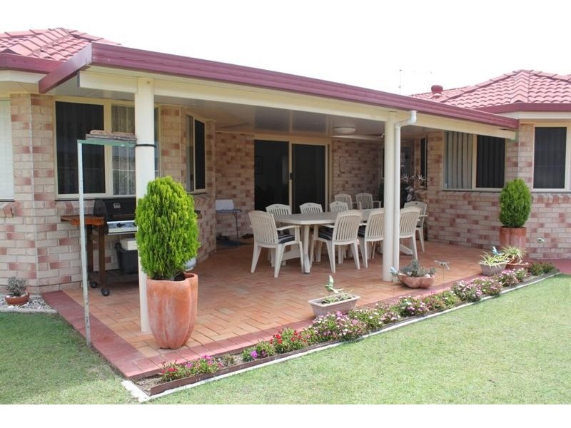 6 Bayview Drive, Yamba NSW 2464
