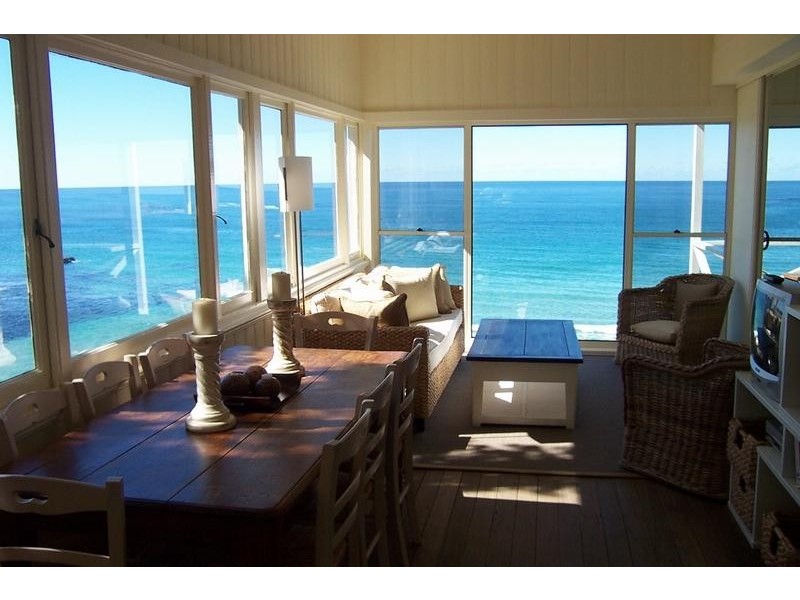 1/4 Marine Parade, Yamba NSW 2464