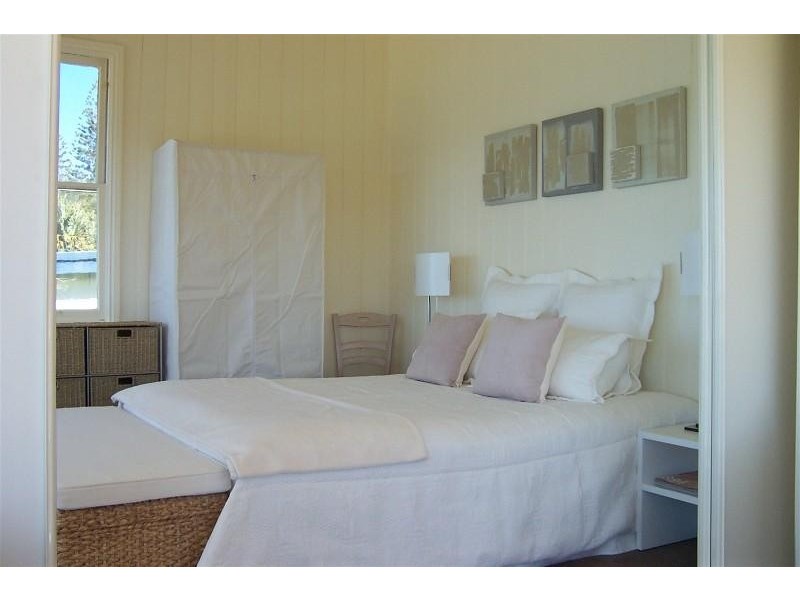 1/4 Marine Parade, Yamba NSW 2464