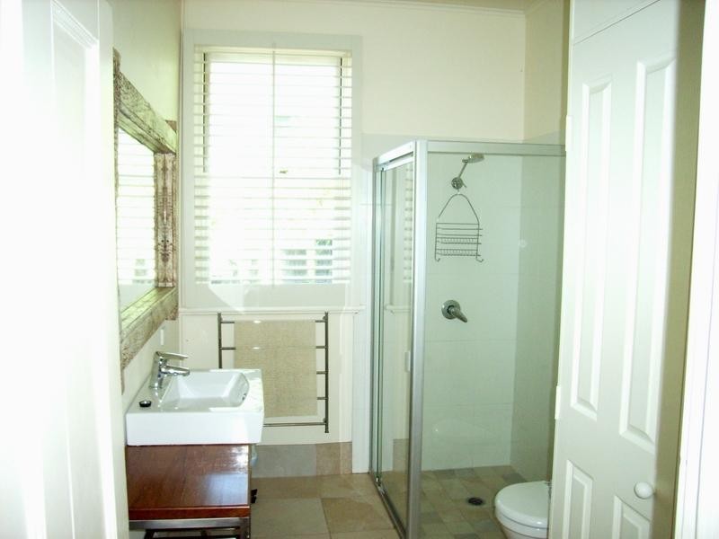 2/4 Marine Parade, Yamba NSW 2464