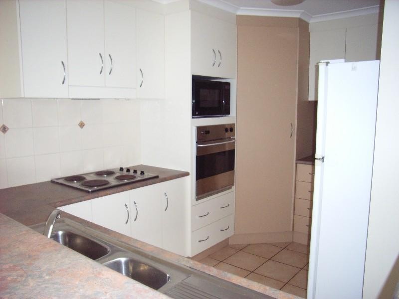 4/6 Pacific Parade, Yamba NSW 2464