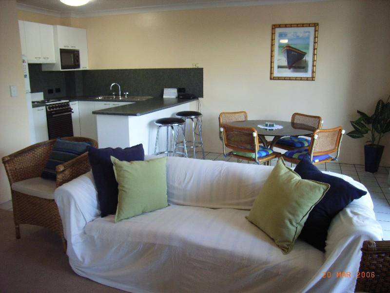 7/12 PACIFIC PARADE, Yamba NSW 2464