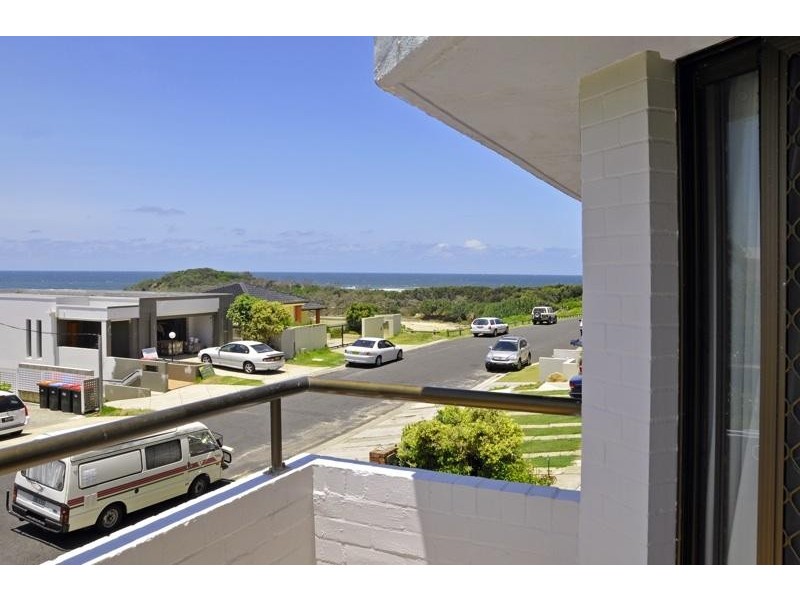 2/1 Ocean Street, Yamba NSW 2464