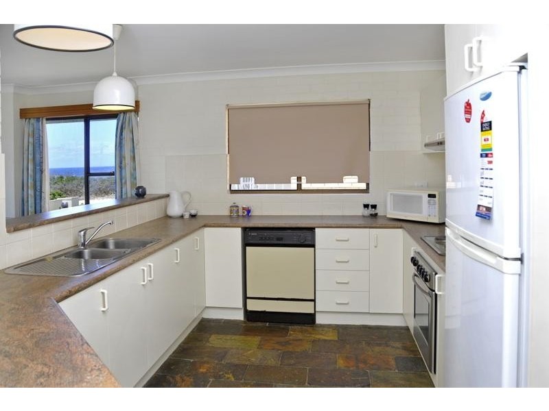 2/1 Ocean Street, Yamba NSW 2464