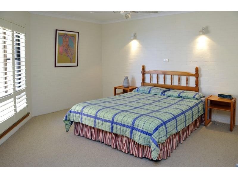 2/1 Ocean Street, Yamba NSW 2464