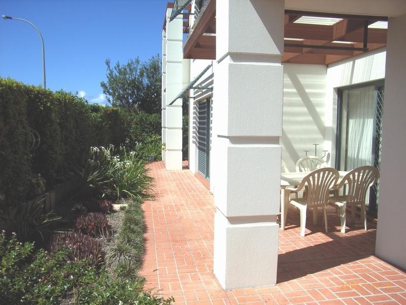 6/1/18-20 Pacific Parade, Yamba NSW 2464