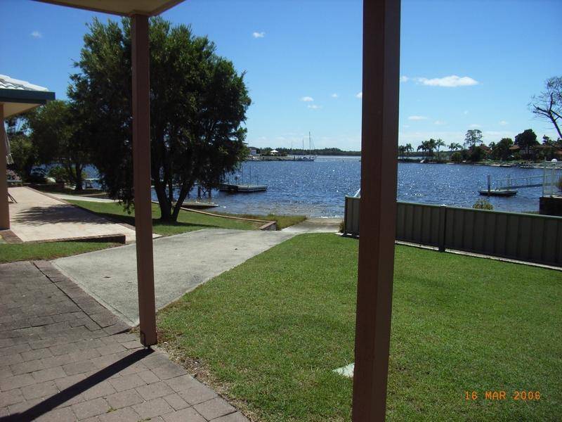 14 MARINERS WAY, Yamba NSW 2464