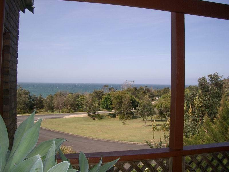 4/8 BAY STREET, Angourie NSW 2464