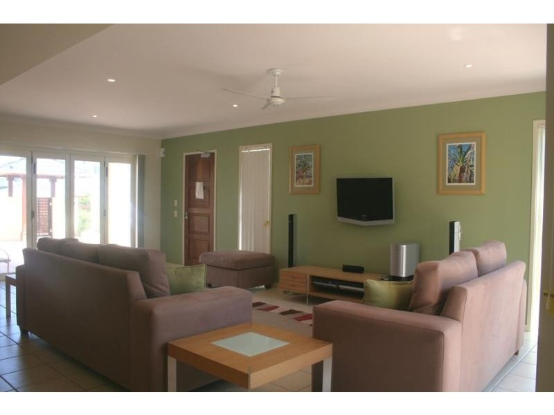 64/22 Pacific Parade, Yamba NSW 2464