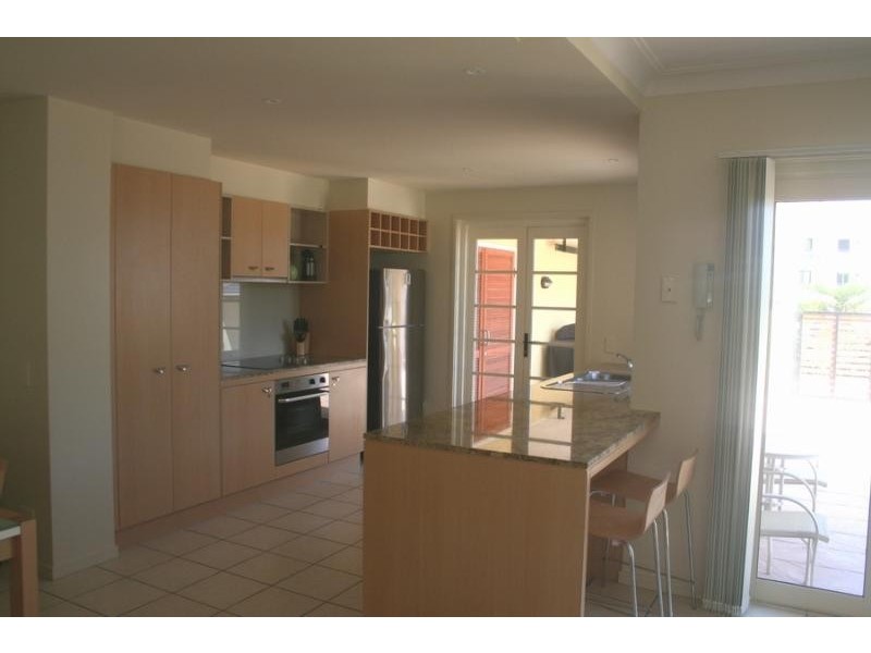 64/22 Pacific Parade, Yamba NSW 2464