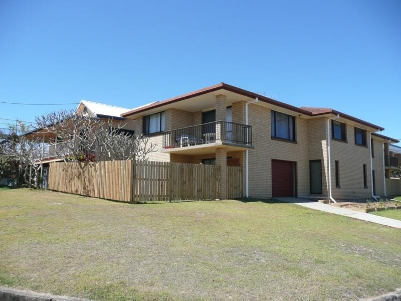 1/2 a Link St, Yamba NSW 2464