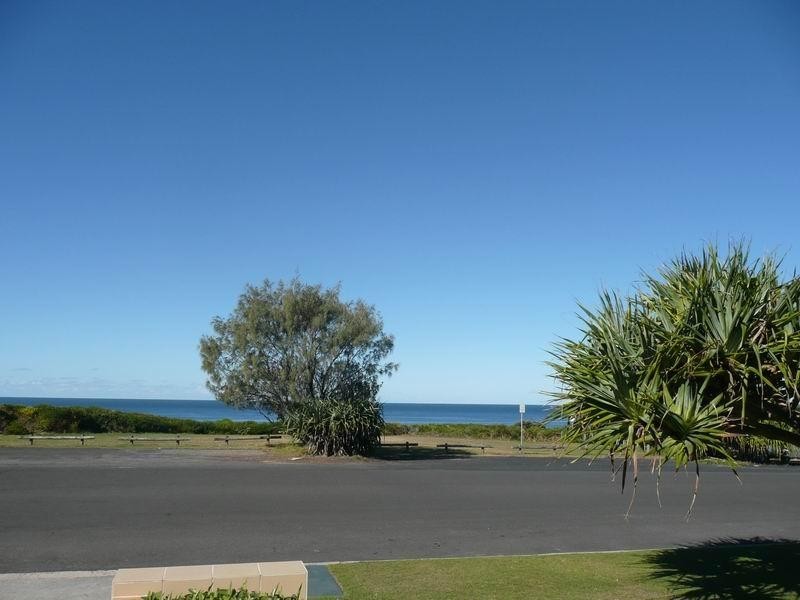 Apartment 1/16 Pacific Parade, Yamba NSW 2464