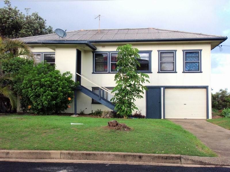 1 Link St, Yamba NSW 2464