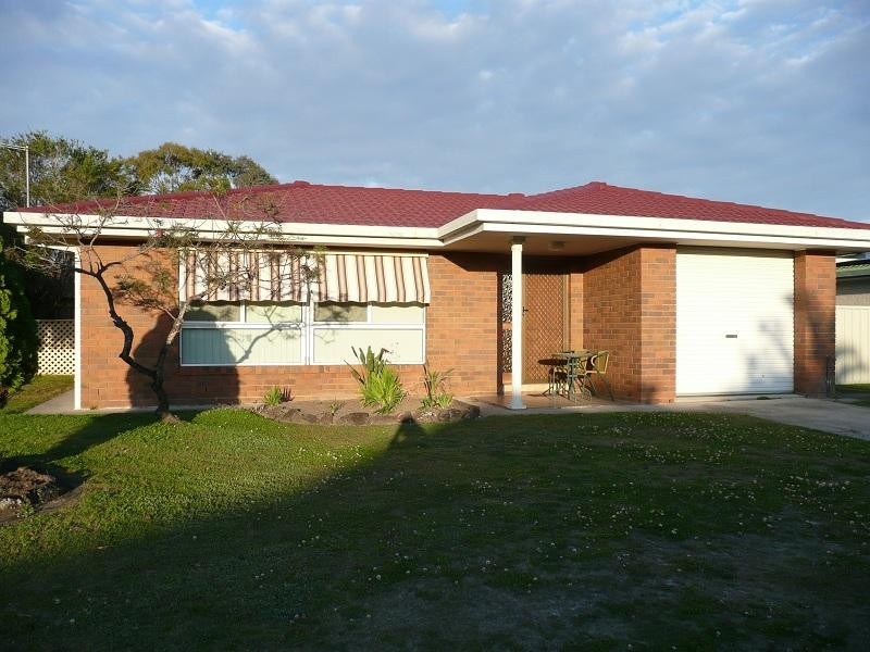 33 Abelia Ave, Yamba NSW 2464