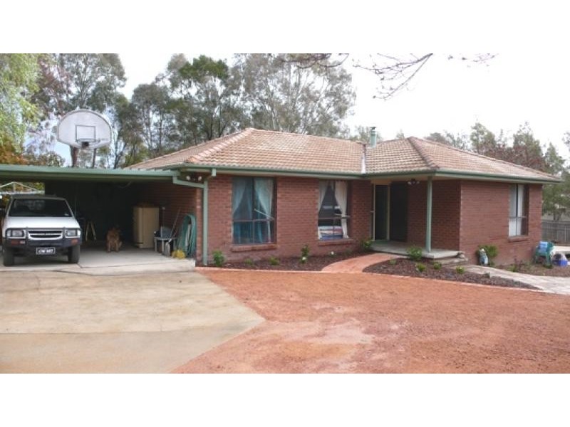 25 LIND CLOSE, Fraser ACT 2615