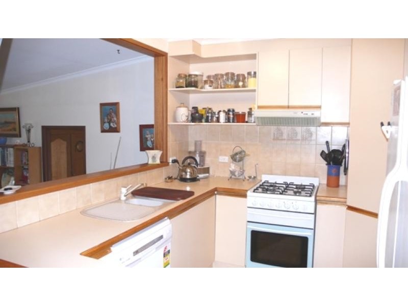 25 LIND CLOSE, Fraser ACT 2615